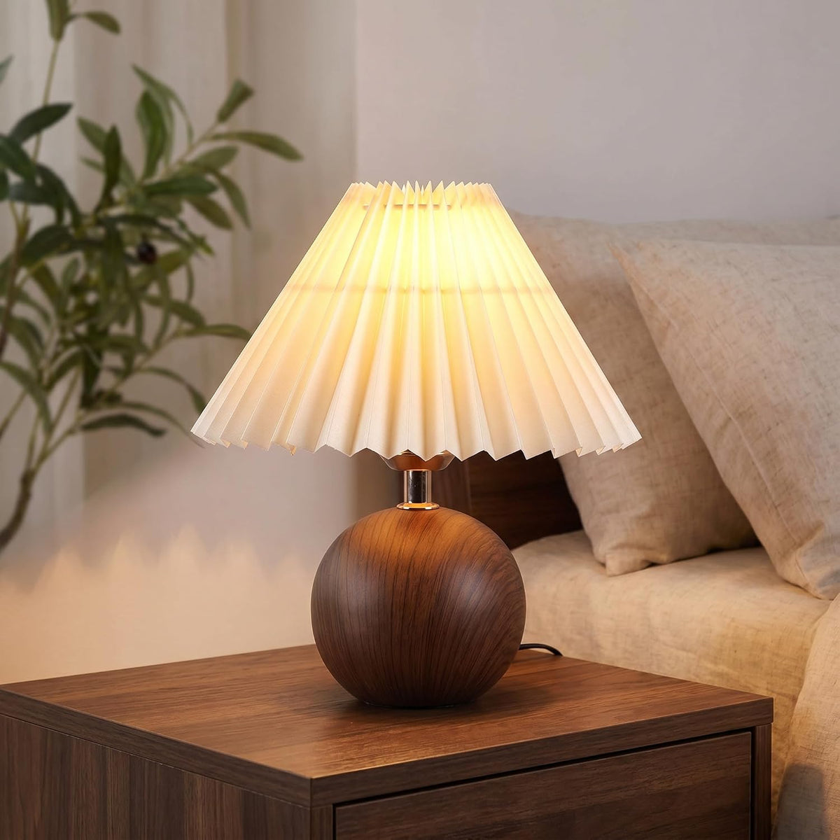 Serello Ceramic Globe Table Lamp – Walnut Base, Beige Shade
