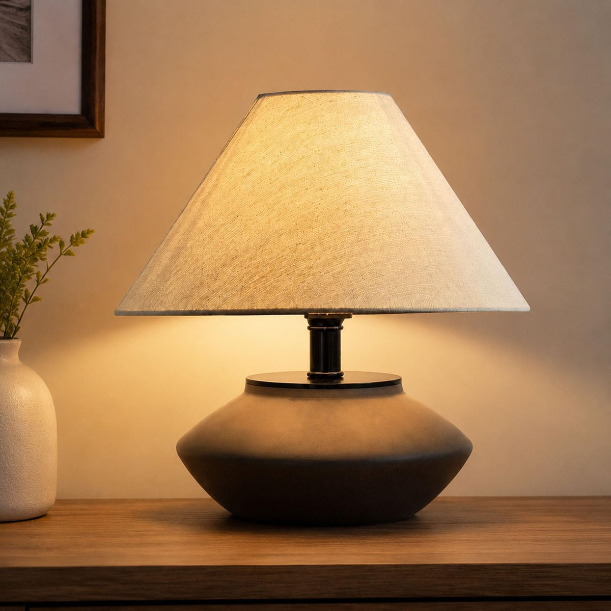 Serello Farmhouse Ceramic Table Lamp – Black Base, Linen Shade